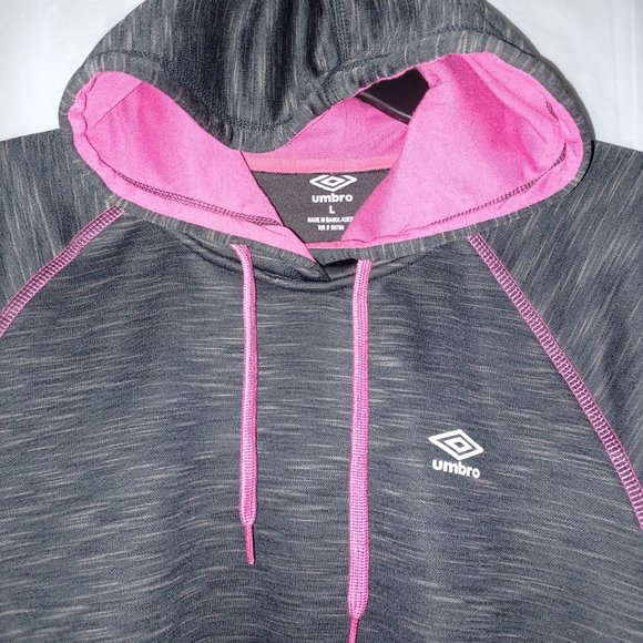 Umbro Tops - UMBRO ACTIVEWEAR PULLOVER SWEATHOOD